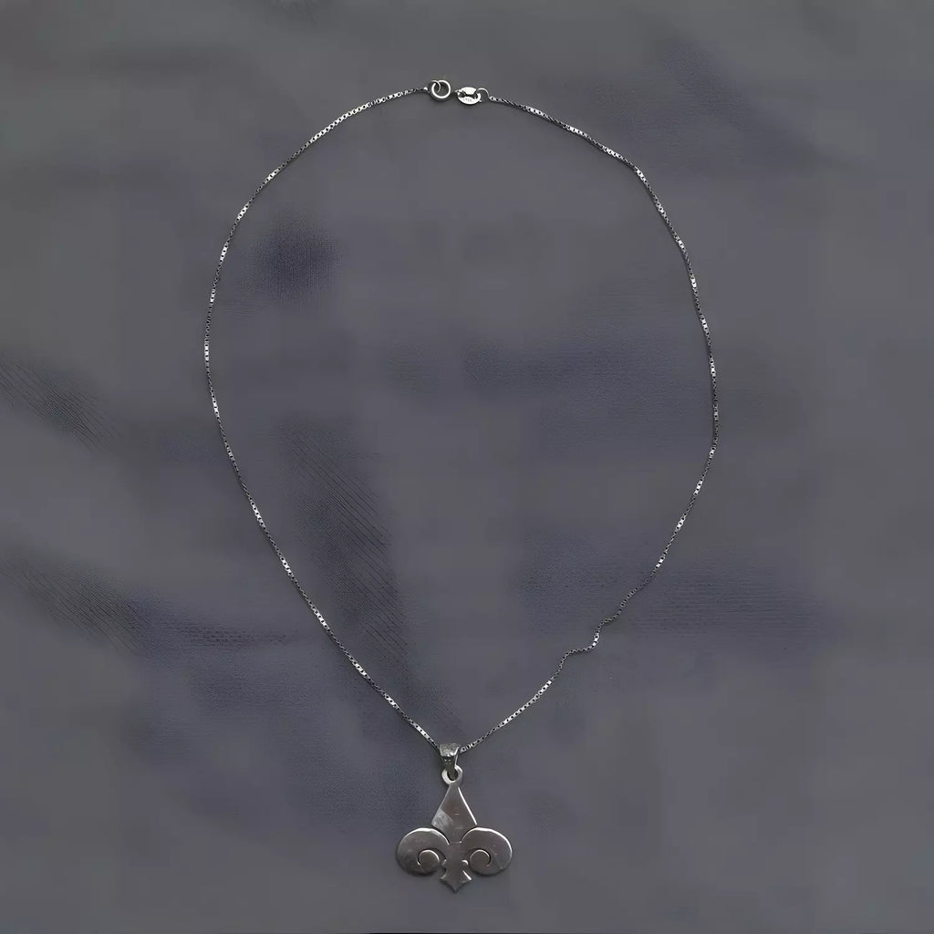 DELYS Accessories Silver chain  logo